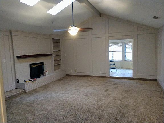 4th image of 1807 E Northwood Ct