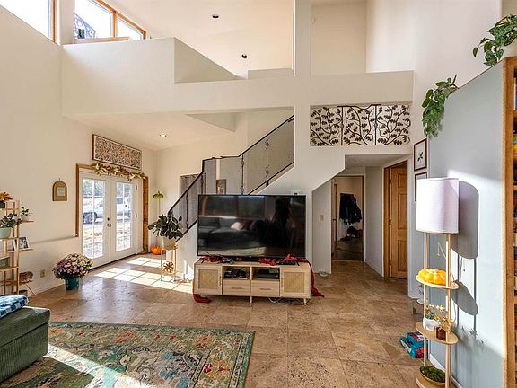 2nd image of 1531 Sage Road