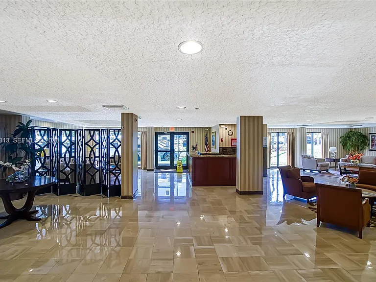 3031 N Ocean Blvd #406 — Photo 43