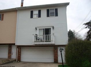 1 Willow Ln, Morgantown, WV 26505