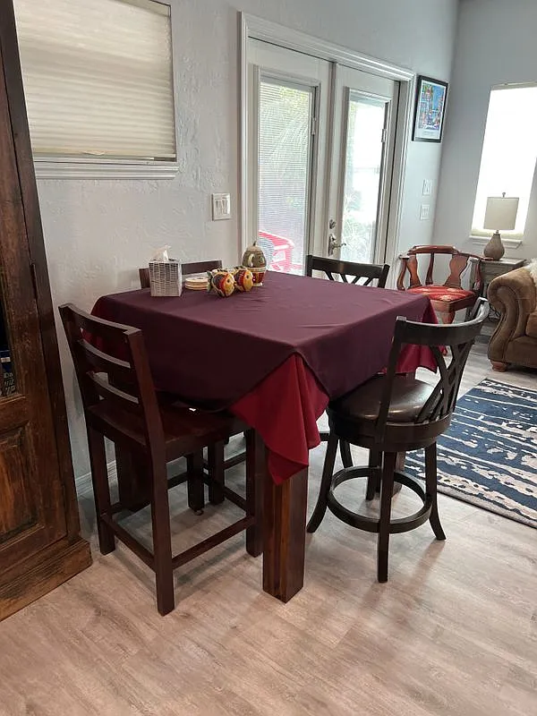1 bed, 1.5 bath, 1040 sqft, $1,900 — Photo 4