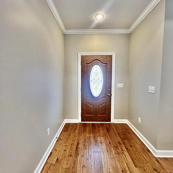 215 Savannah Dr — Photo 4