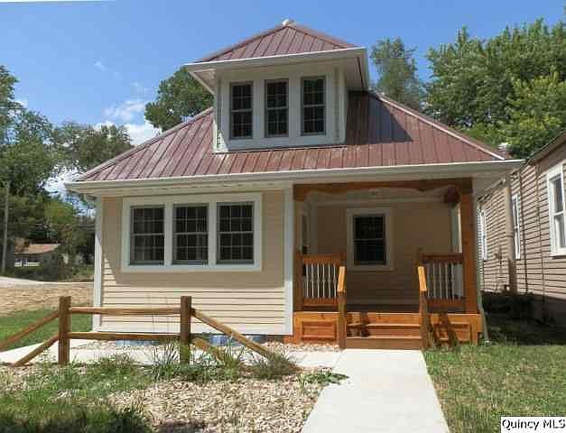 Home for Sale in Quincy, IL $65,000