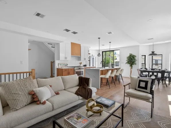 37 Kingston St #B, Somerville, MA 02144
