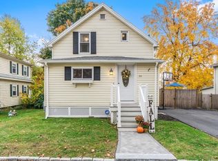 34 Rockway Rd, Peabody, MA 01960