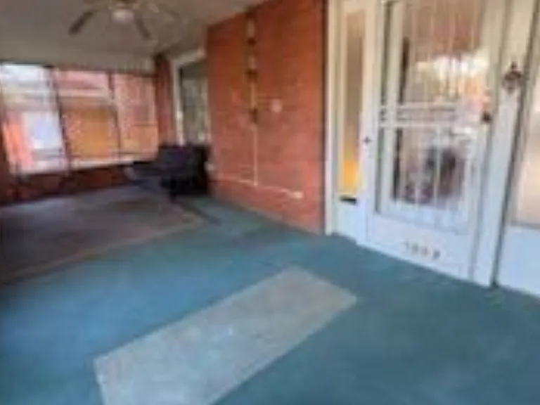 Screened in front porch