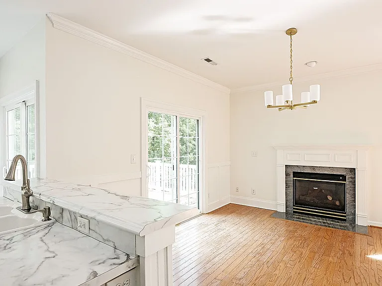 2968 Magnolia Bnd — Photo 2