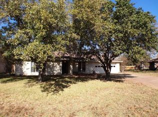 4305 Apache Ct, Bryan, TX 77802