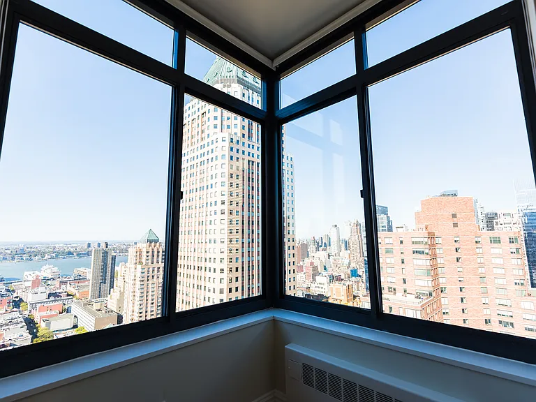 235 W 48th St #43J — Photo 8