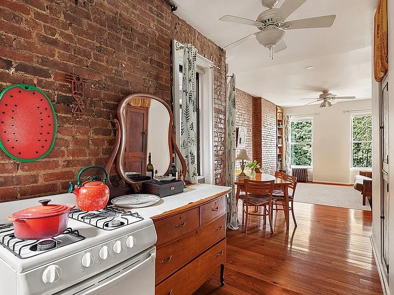 715 9th Ave #4RS — Photo 3