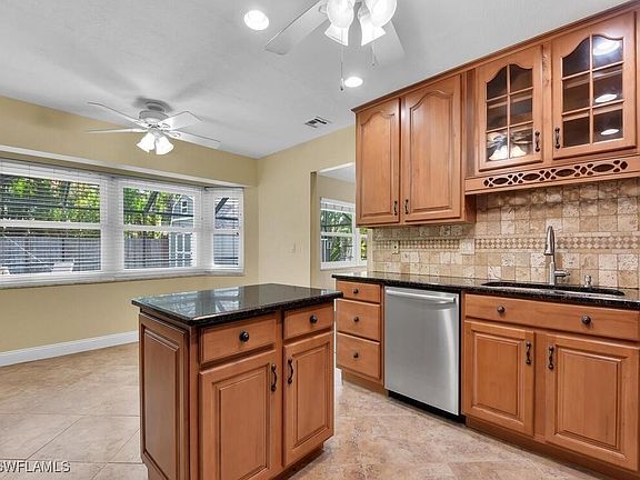 5th image of 615 Astarias Cir