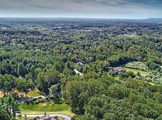 13 Sheephill Dr, Gladstone, NJ 07934