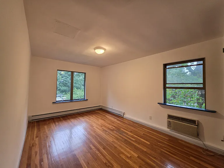64-73 Alderton St #3 — Photo 13