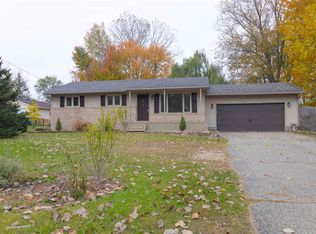 14010 Torrey Rd, Fenton, MI 48430