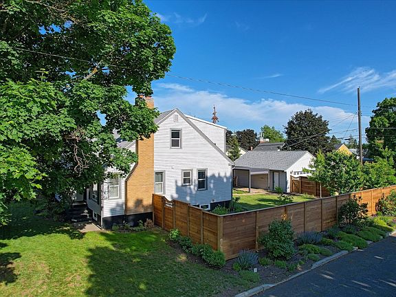 3rd image of 3527 W Lacrosse Ave