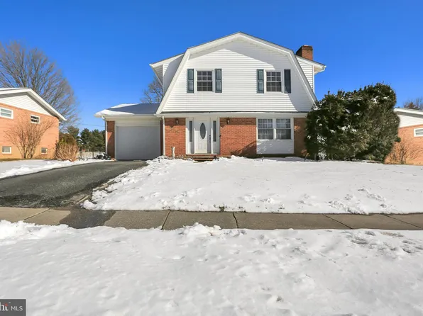 10307 Greenside Dr, Cockeysville, MD 21030