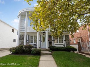 42 Plymouth Rd, Staten Island, NY 10314