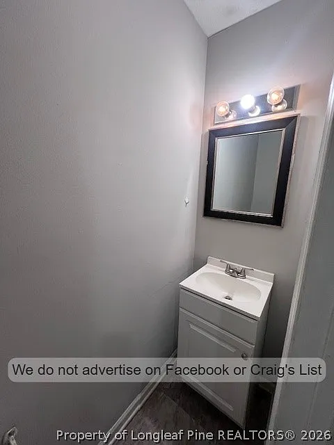 2 bed, 2.5 bath, 1192 sqft, $925 — Photo 3