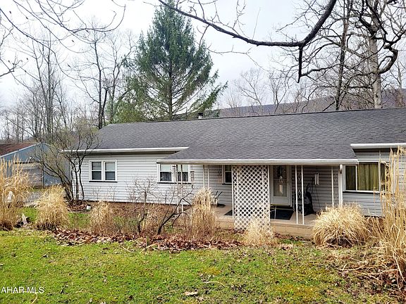 2nd image of 199 Reeds Ln