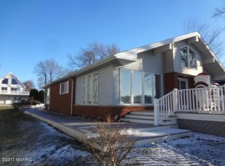 61556 Leigh Ave, Cassopolis, MI