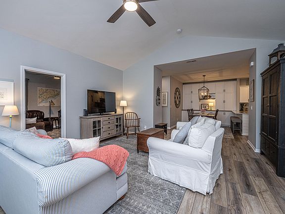2nd image of 1610 Saint Johns Parrish Way