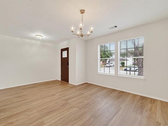 5th image of 13510 Titus Point