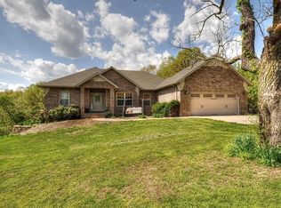 305 Plumtree Dr, Ozark, MO 65721