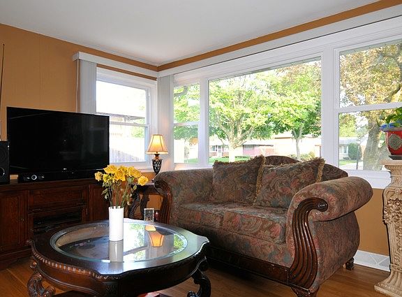 4th image of 104 Pamela Dr