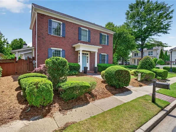 455 High Pointe Trl, Roswell, GA 30076