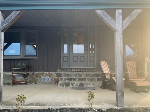 20 Moore Rd, West Alexander, PA 15376