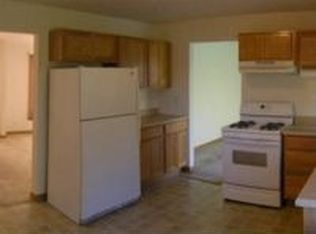 800 Woodbine Ln, Marengo, IL 60152