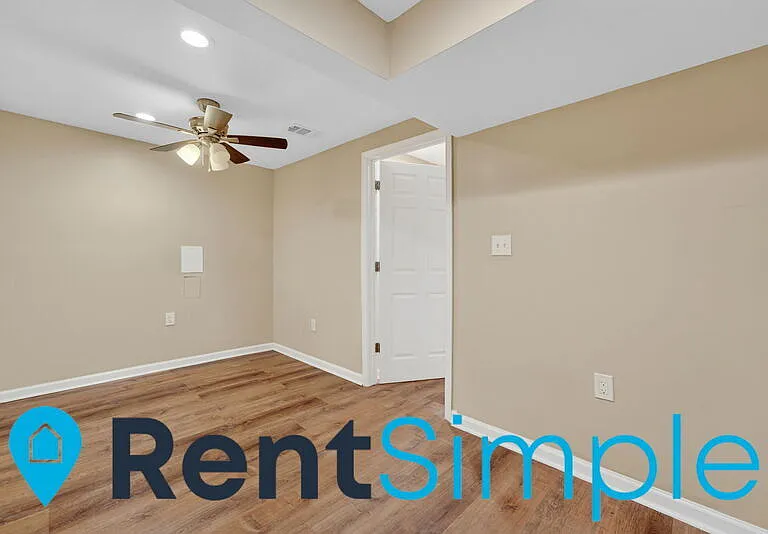 12615 Westport Ln — Photo 32