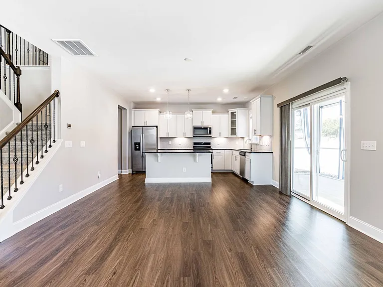 3409 Dover Wood Ln — Photo 12