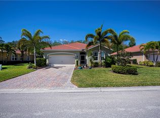 3145 Apple Blossom Dr, Alva, FL 33920