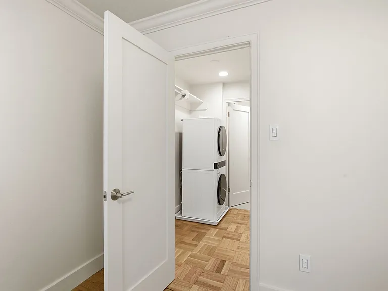 1310 Jones Street — Photo 96