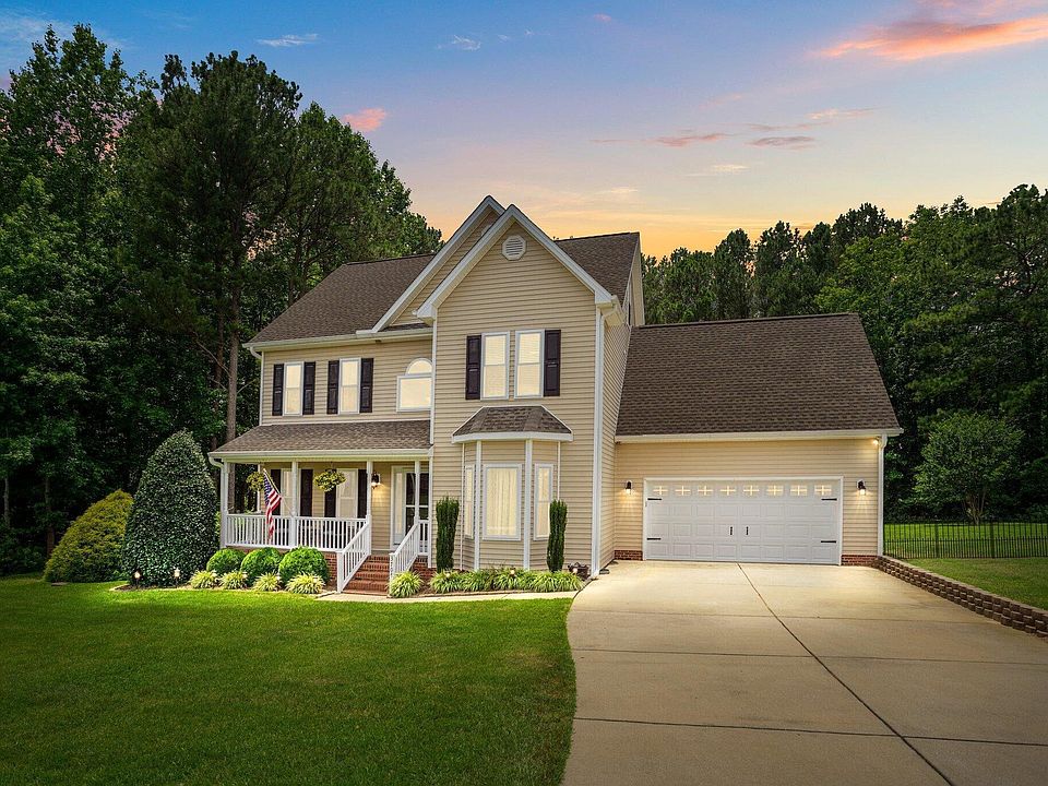 1st image of 3704 Highland Creek Dr