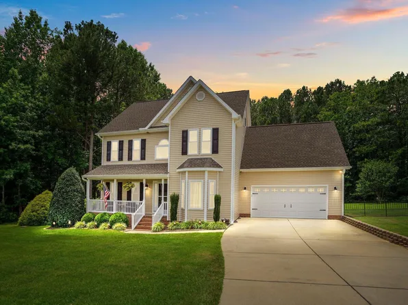 3704 Highland Creek Dr, Apex, NC 27502