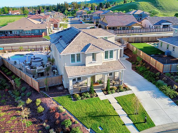 2nd image of 654 Elderberry Loop