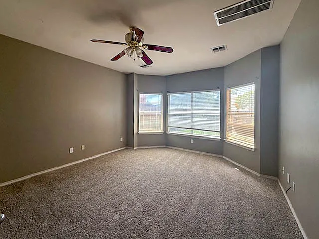 104 San Mateo Ct — Photo 13