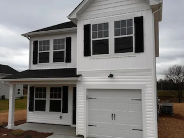 803 Jost St, Statesville, NC 28677