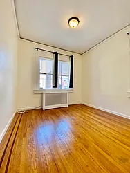 Rented by Zikos Realty Services