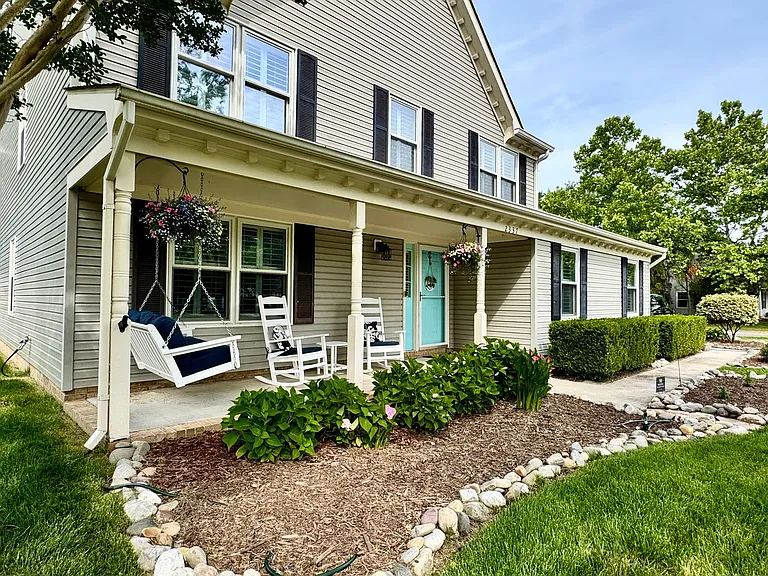 2337 Esplanade Dr — Photo 4