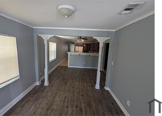 5th image of 2511 Queensboro Ave S