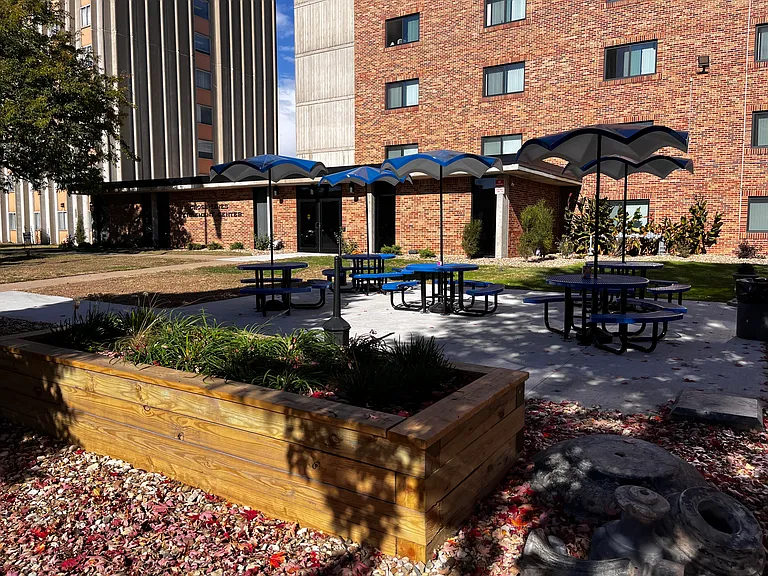 Cross-Lines Retirement Center 1 — Photo 6