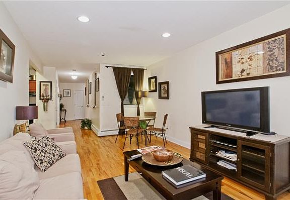 5th image of 2098 8th Ave APT 3F