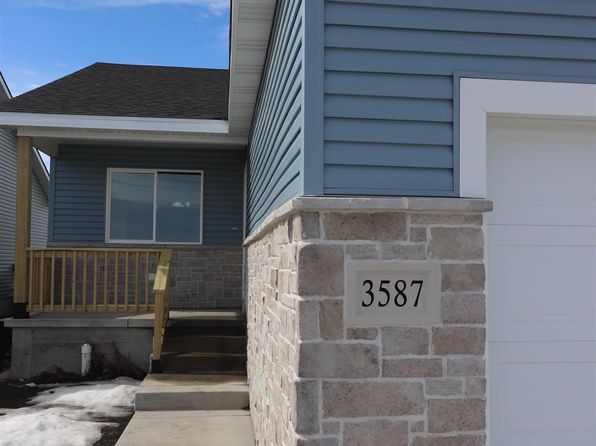 3587 Little Bluestem Rd, Fremont, NE 68025