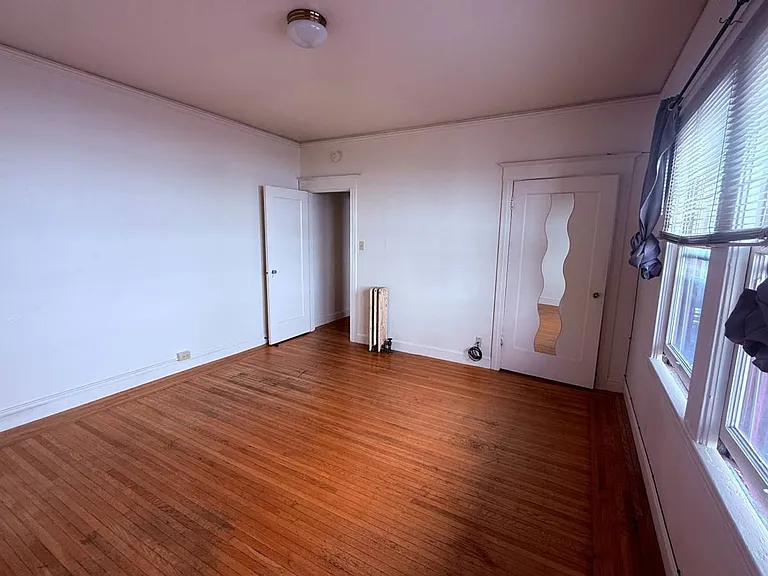 2320 Haste St #8 — Photo 4