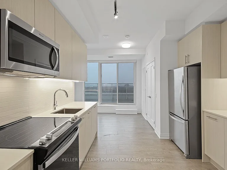 286 Main St #914 — Photo 6