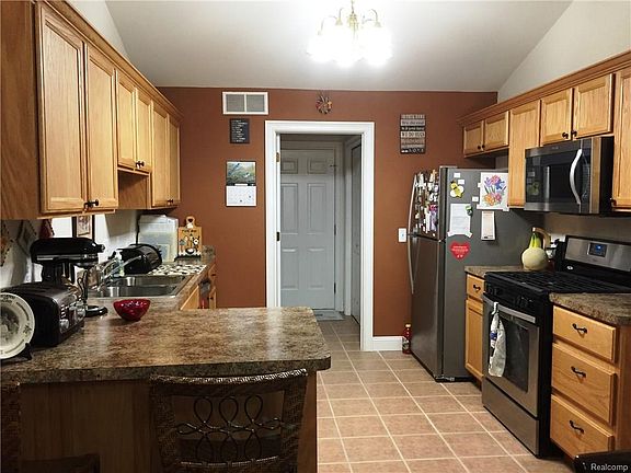 3rd image of 1492 11th St #11