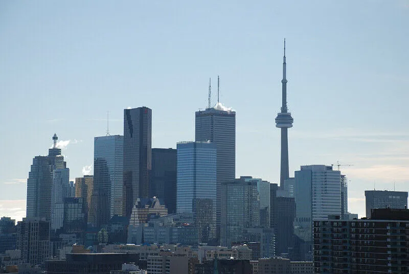 260 Wellesley Street Residences — Photo 4